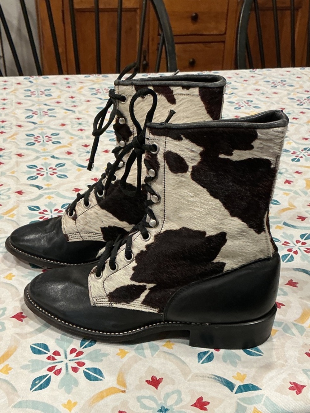 Larry Mahan Black Leather & White/Brown Cowhide Lace-Up Boots size 6 1/2 - Picture 3 of 7